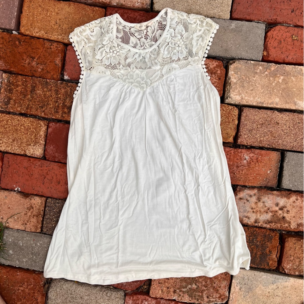 Chic Ivory Lace Women's Blouse